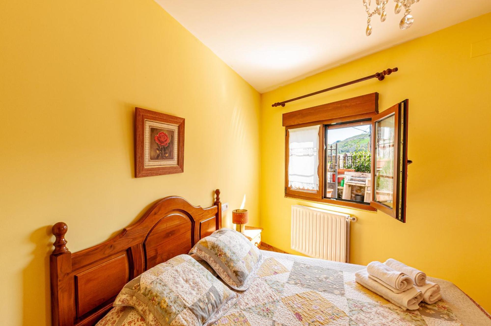 Apartamentos La Regoria Arenas de Cabrales Kültér fotó
