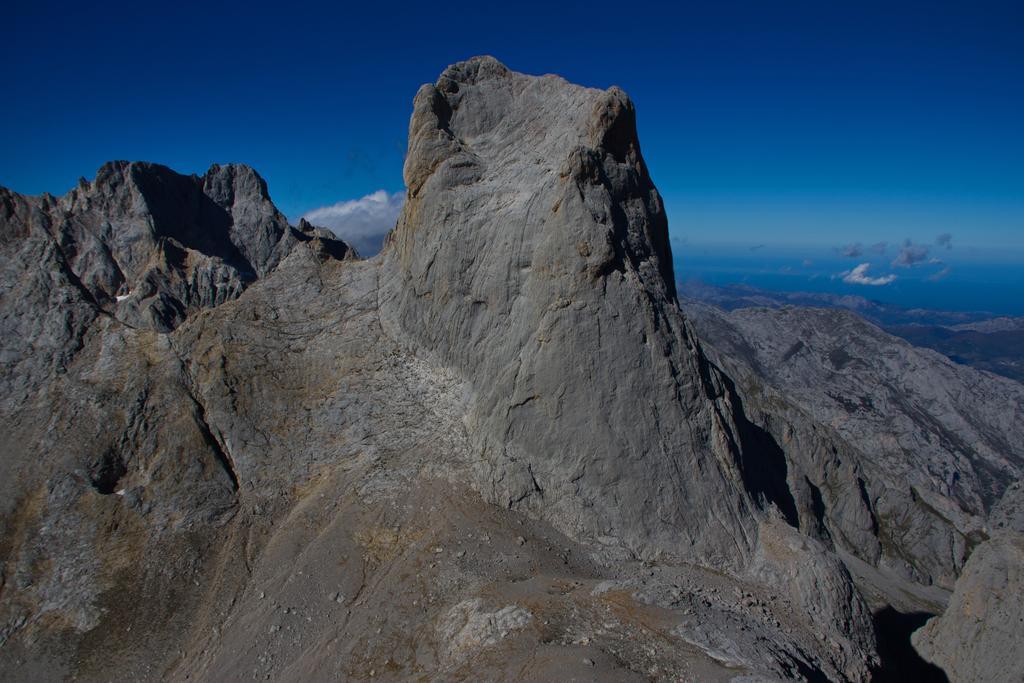 Apartamentos La Regoria Arenas de Cabrales Kültér fotó