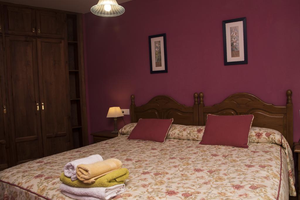 Apartamentos La Regoria Arenas de Cabrales Kültér fotó