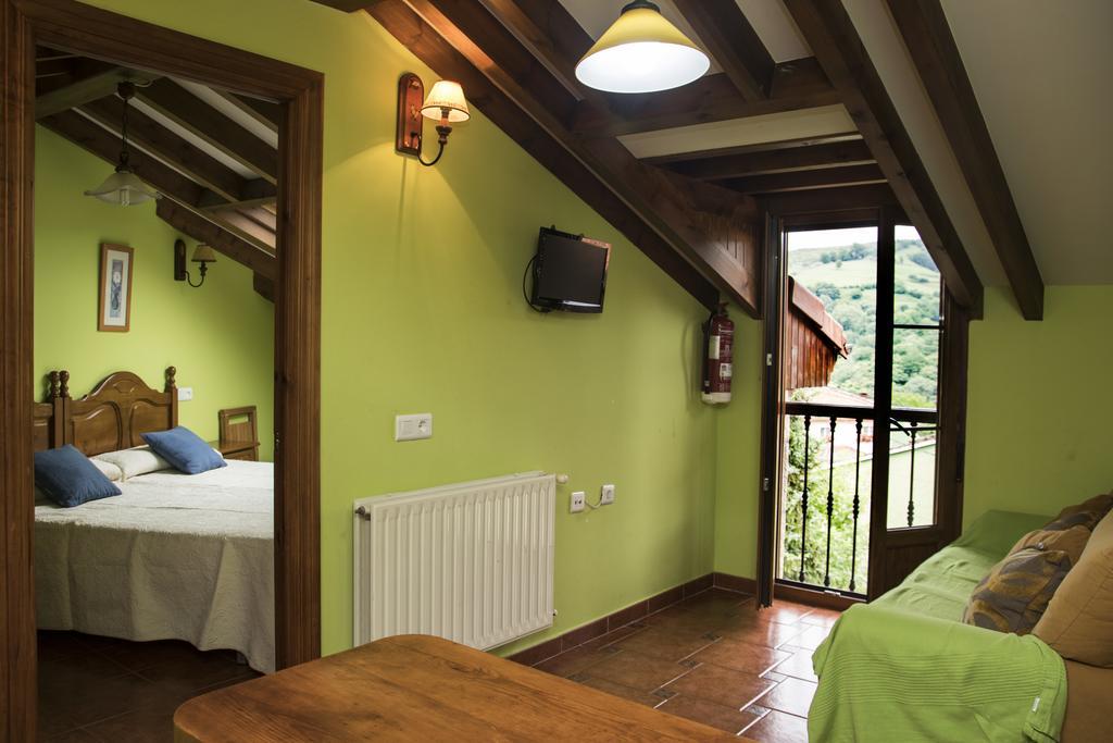 Apartamentos La Regoria Arenas de Cabrales Kültér fotó
